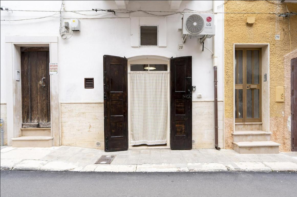 Chiarina Rooms 2 Polignano a Mare Exterior photo